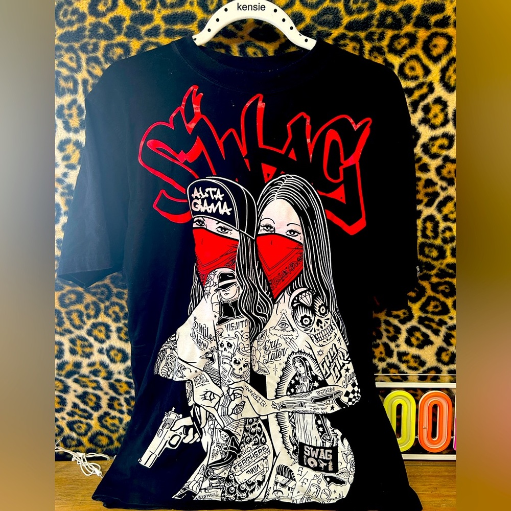 SWAG tee medium 👋
